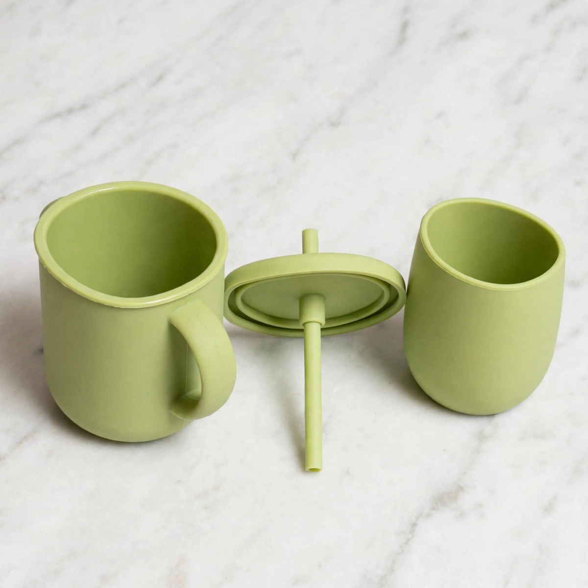 Taza de doble asa con tapa y canita y vaso abierto de silicona para bebe